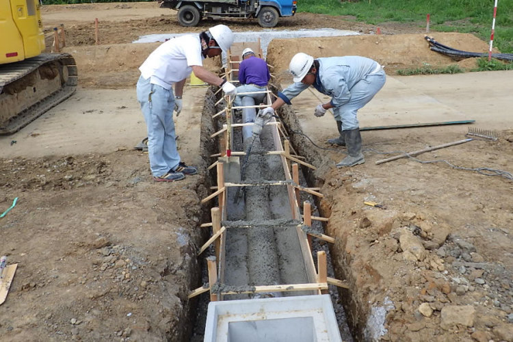 四日市市南小松太陽光造成工事