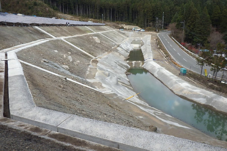 福岡県早良区太陽光造成工事